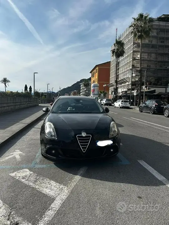 Alfa Romeo Giulietta 2010 photo 4