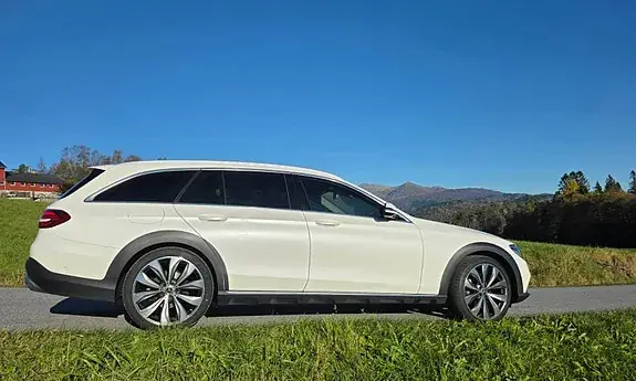 Mercedes-Benz E220 D 2017 photo 2