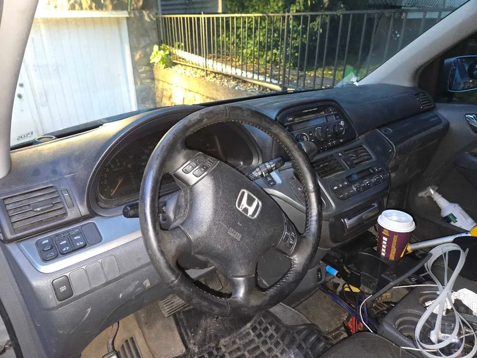 Honda Odyssey 2006 photo 2
