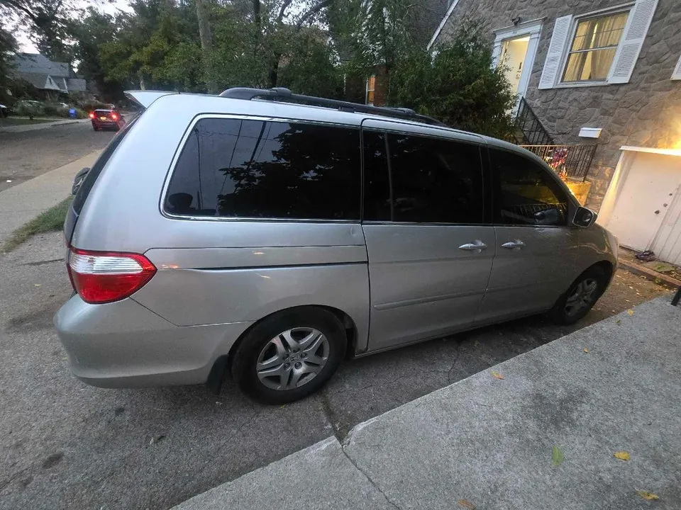 Honda Odyssey 2006 photo 5