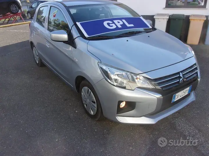Mitsubishi Space Star 2024 photo 3
