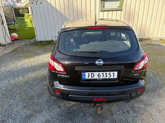 Nissan Qashqai 2012 photo 2