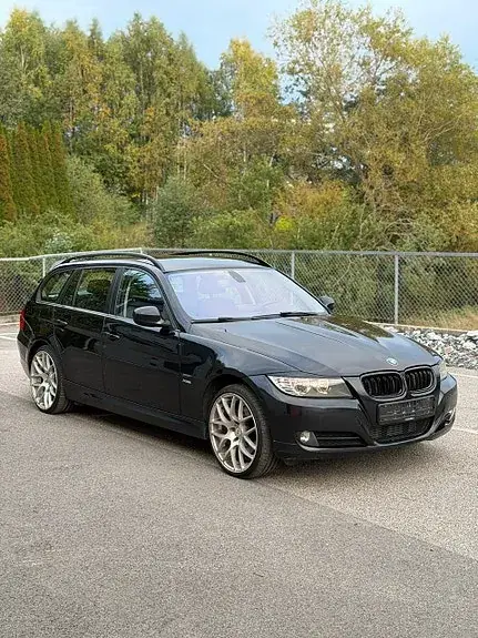 BMW 320D 2010 photo 4