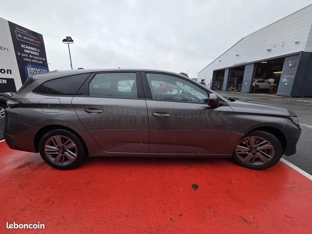 Peugeot 308 2023 photo 4