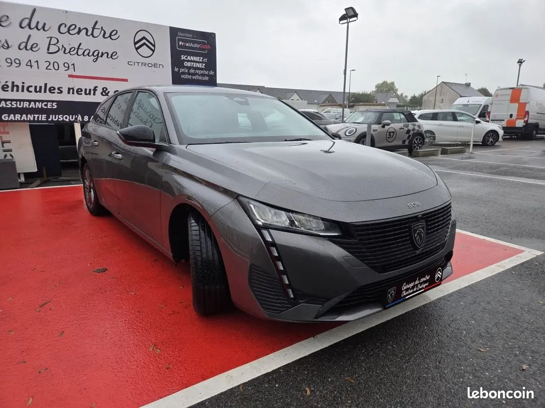 Peugeot 308 2023 photo 3