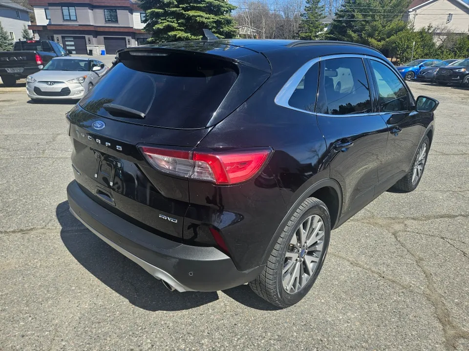 Ford Escape 2022 photo 3