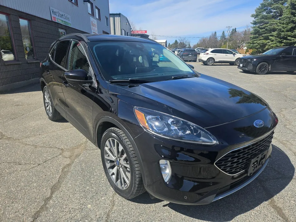 Ford Escape 2022 photo 2