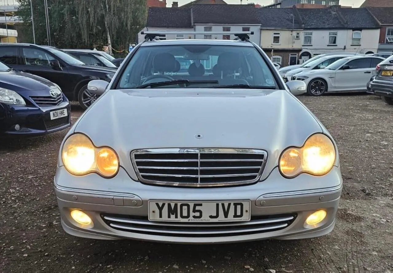 Mercedes-Benz C-Class 2005 photo 5