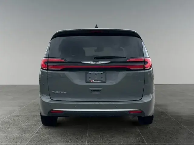 Chrysler Pacifica 2023 photo 5