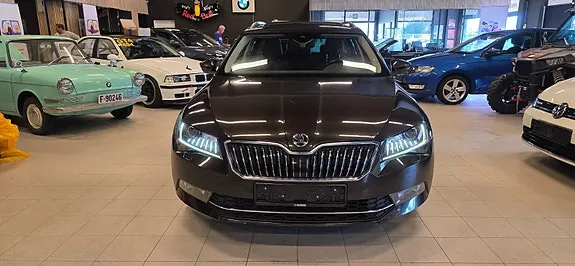 Skoda Superb 2016 photo 3