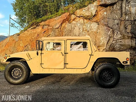 Am General Humvee 1985 photo 5
