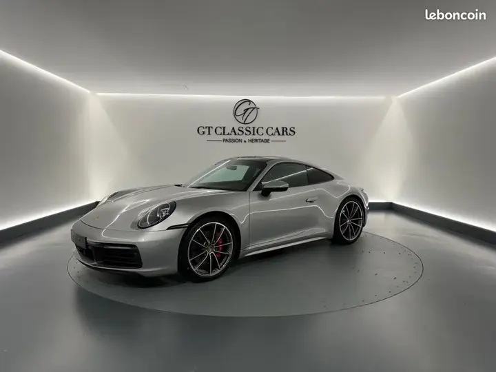 Porsche 911 2019 photo 2