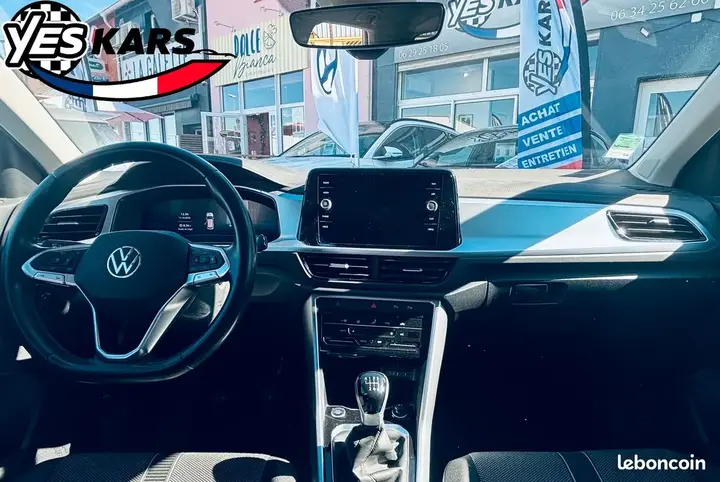 Volkswagen T-Roc 2023 photo 5