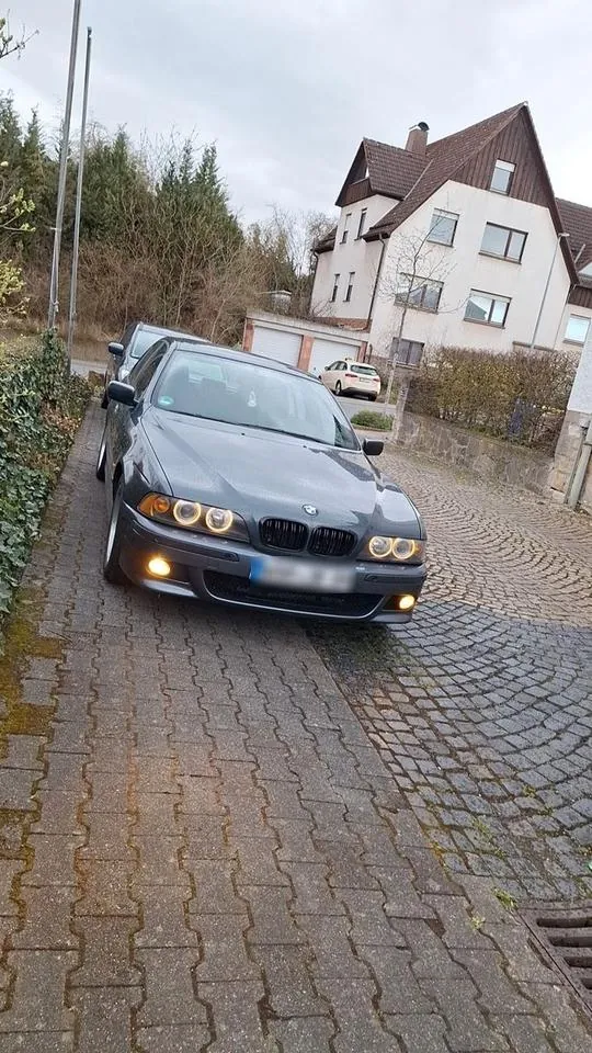 BMW 525I