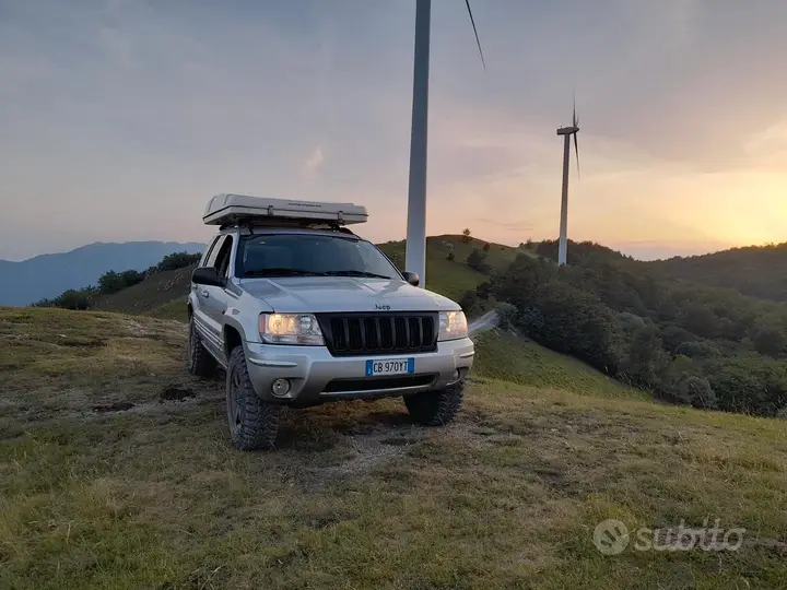 Jeep Grand Cherokee 2004 photo 2