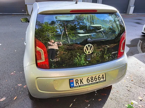 Volkswagen Up 2014 photo 4