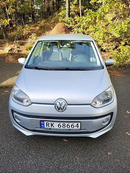 Volkswagen Up 2014 photo 3