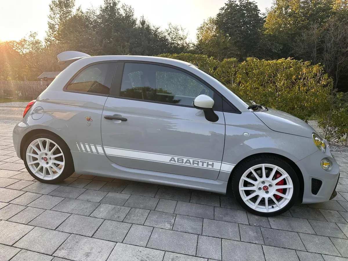 Abarth 500 2022 photo 3