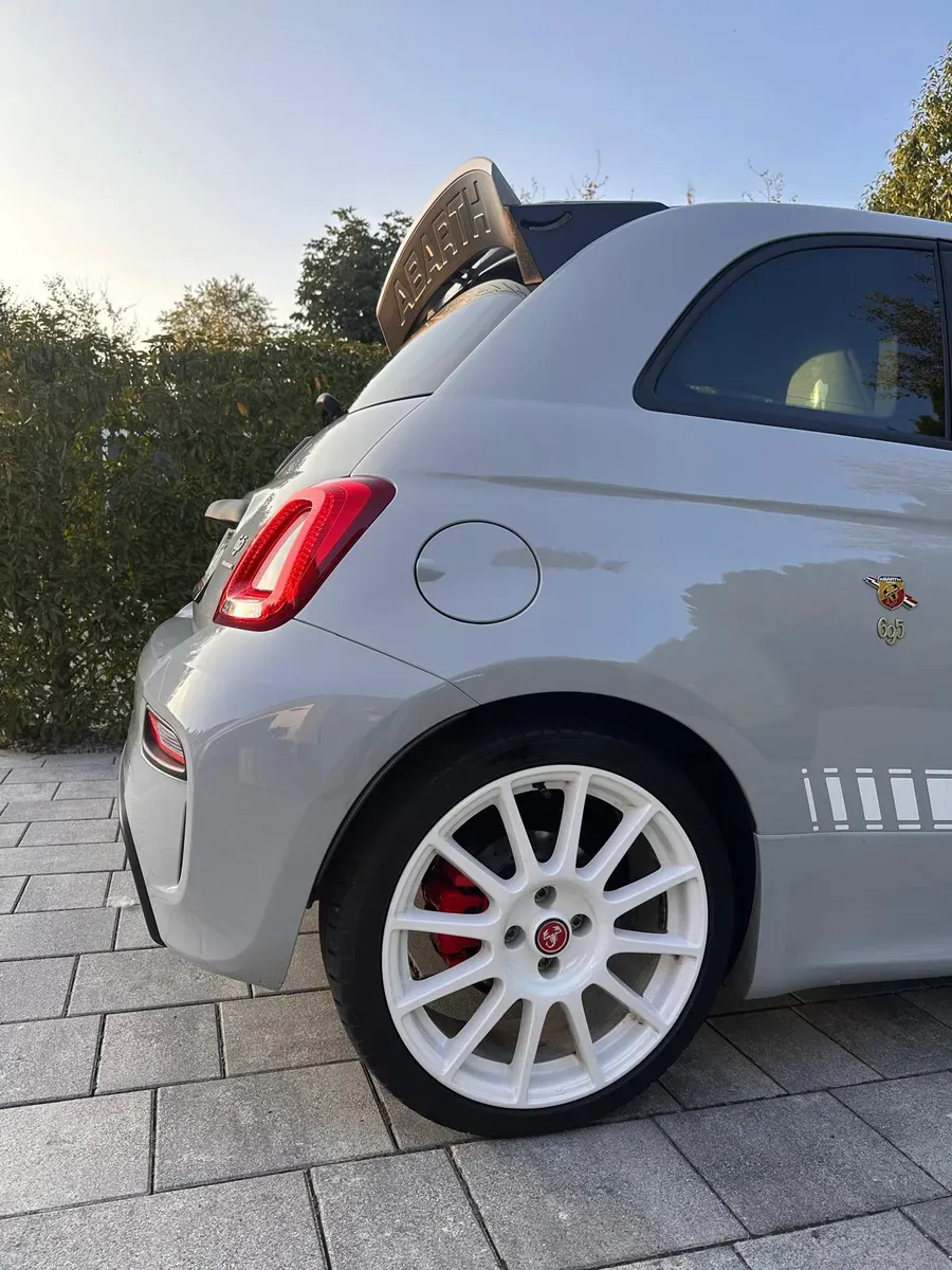 Abarth 500 2022 photo 2