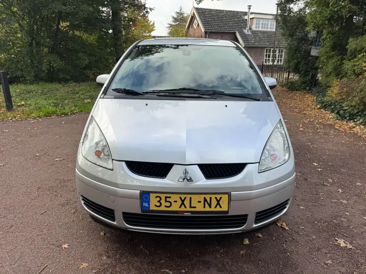 Mitsubishi Colt 2007 photo 2