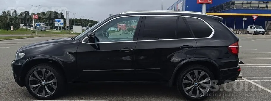 BMW X5 2008 photo 2