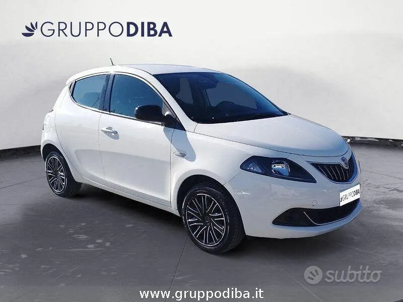 Lancia Ypsilon 2022 photo 3