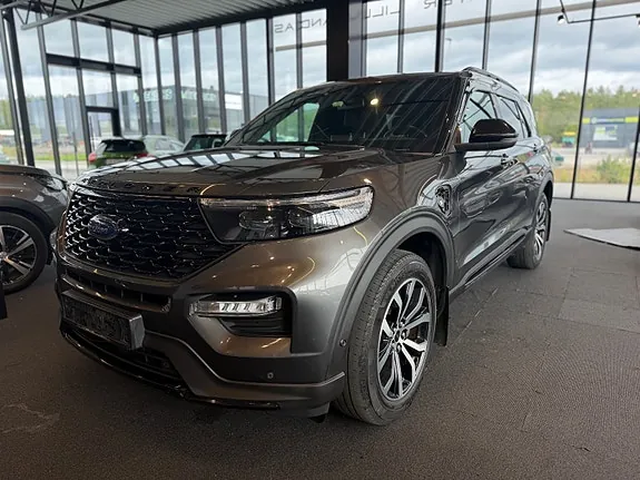 Ford Explorer 2020 photo 3