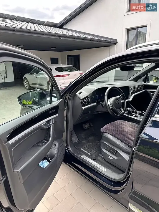 Volkswagen Touareg 2020 photo 5