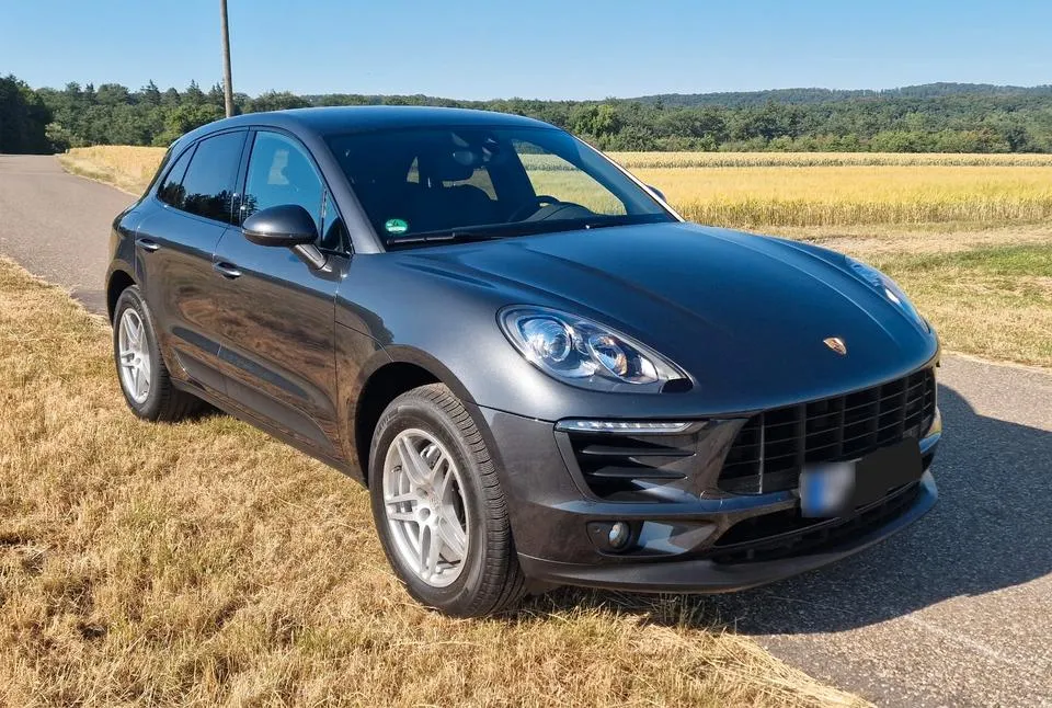 Porsche Macan S