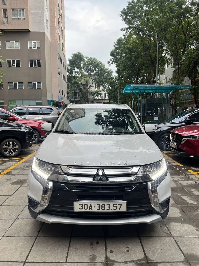 Mitsubishi Outlander 2019 photo 3