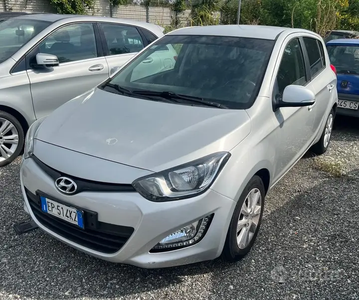 Hyundai I20
