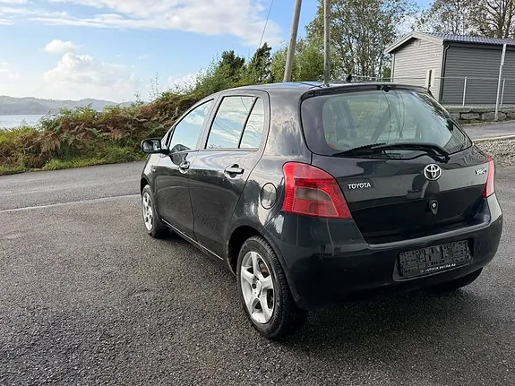Toyota Yaris 2007 photo 5