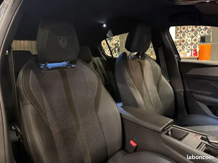 Peugeot 308 2025 photo 4