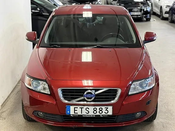 Volvo S40 2011 photo 4