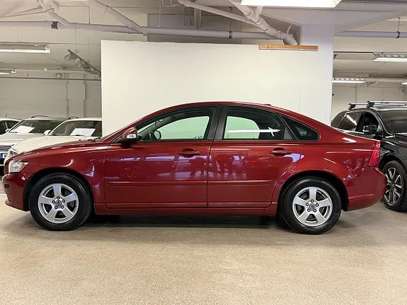 Volvo S40 2011 photo 2