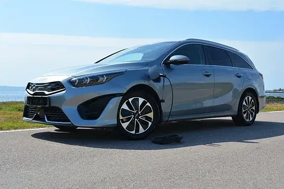 Kia Ceed 2024 photo 3