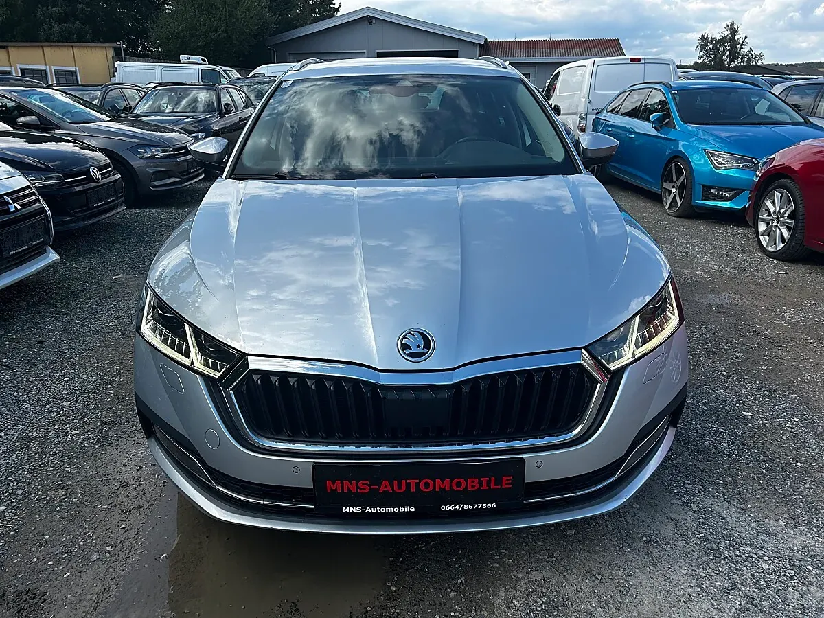 Skoda Octavia 2021 photo 2