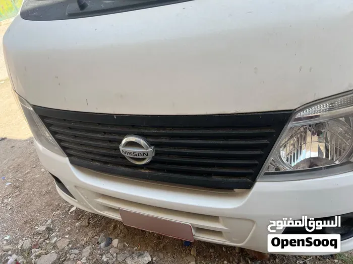 Nissan Urvan 2007 photo 4