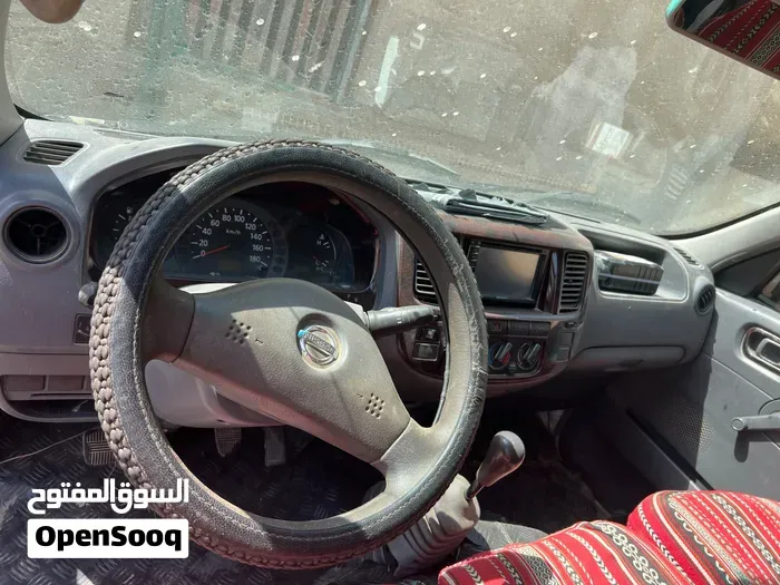 Nissan Urvan 2007 photo 3