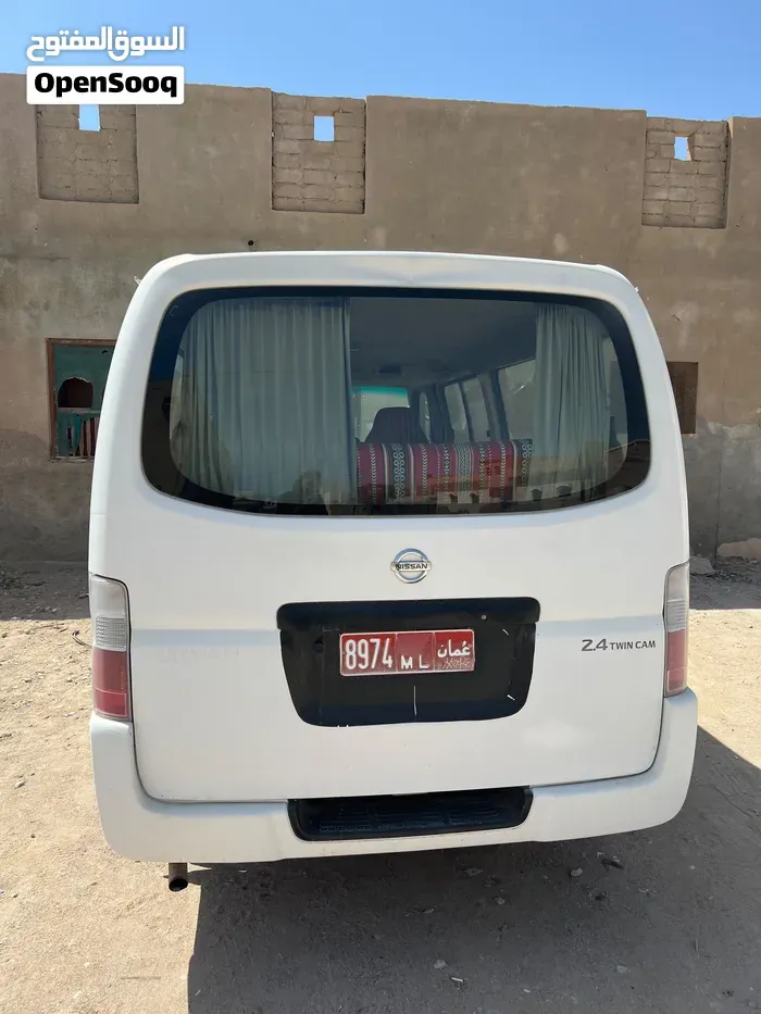 Nissan Urvan 2007 photo 2