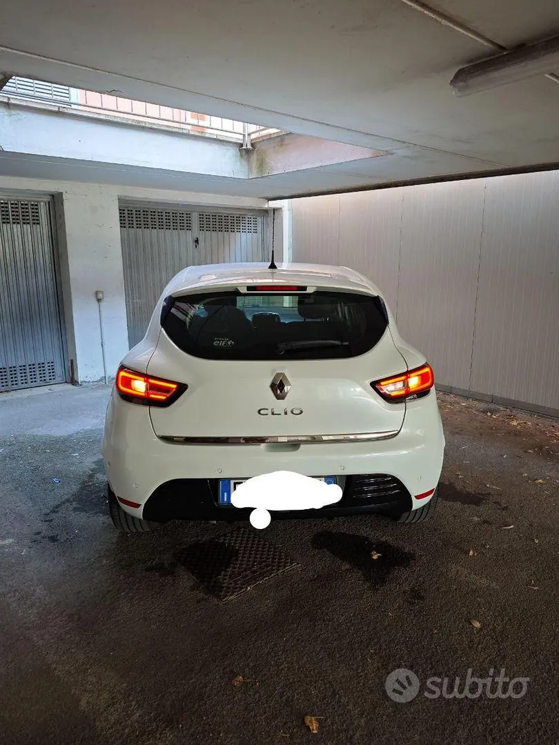 Renault Clio 2017 photo 2