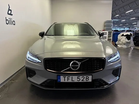 Volvo V60 2025 photo 2