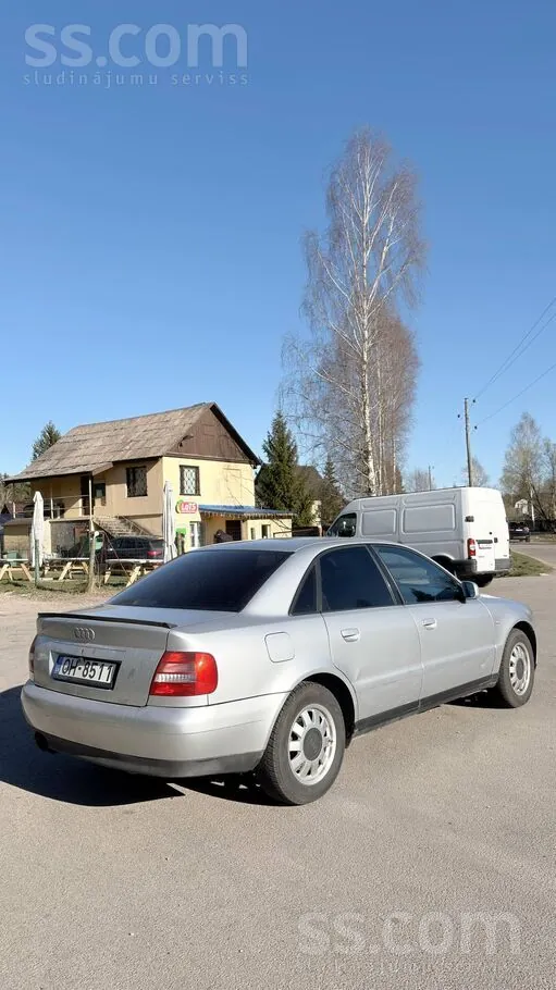 Audi A4 1999 photo 3