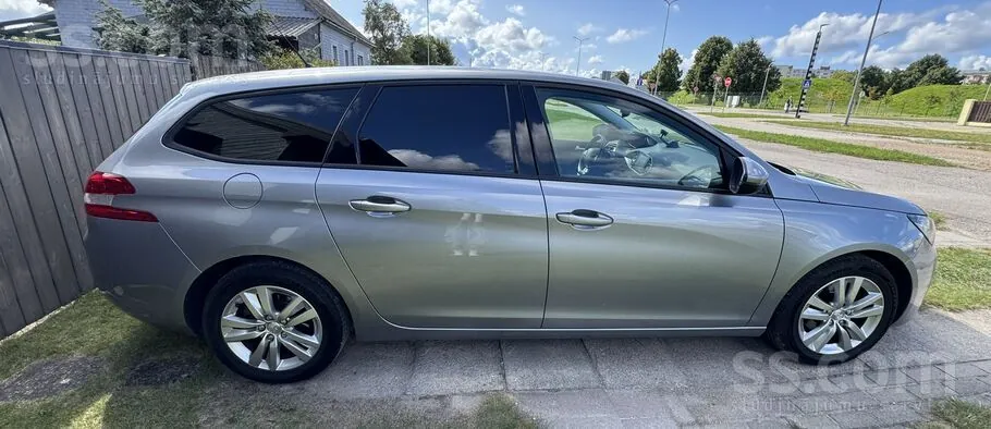 Peugeot 308 2015 photo 3