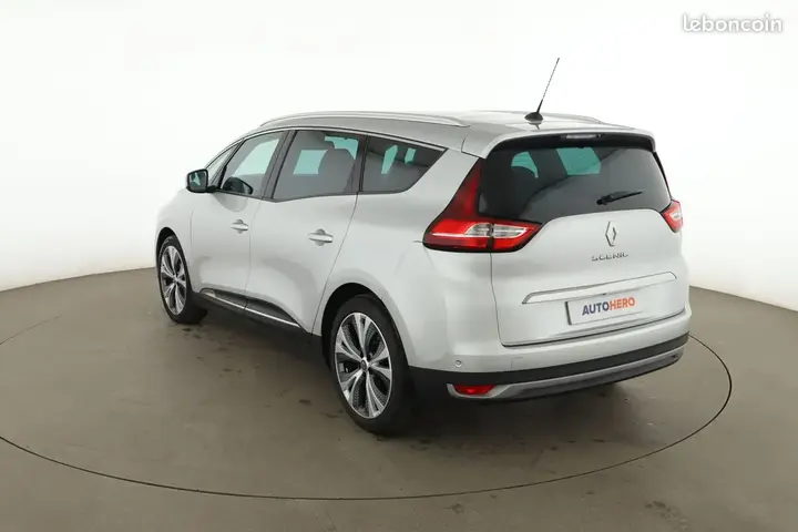 Renault Grand Scenic 2018 photo 2