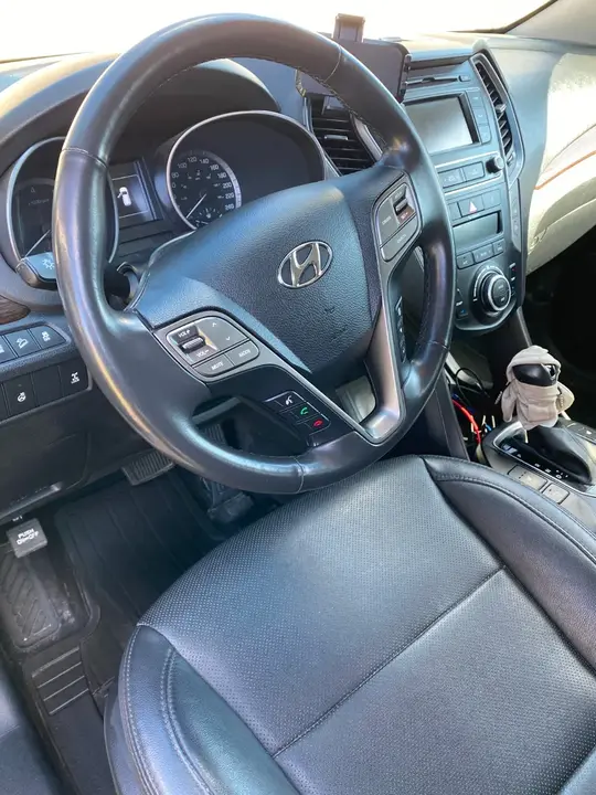 Hyundai Santa Fe 2017 photo 2