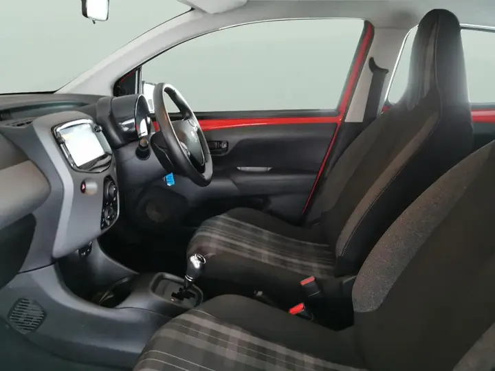 Peugeot 108 2019 photo 4