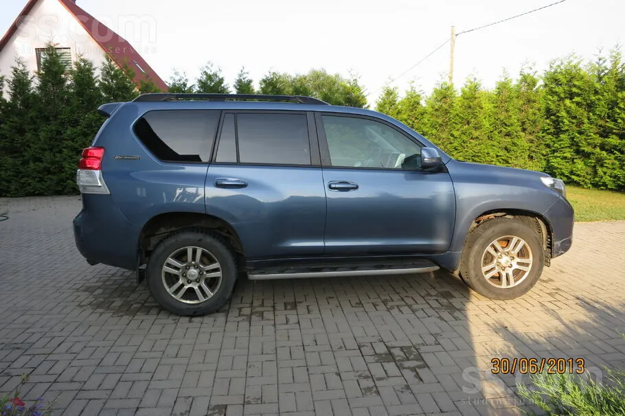 Toyota Land Cruiser 2011 photo 5