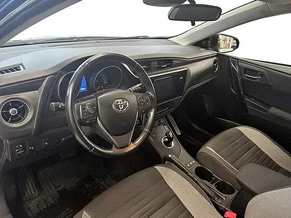 Toyota Auris 2016 photo 4