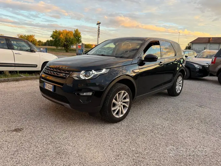 Land Rover Discovery Sport 2019 photo 3